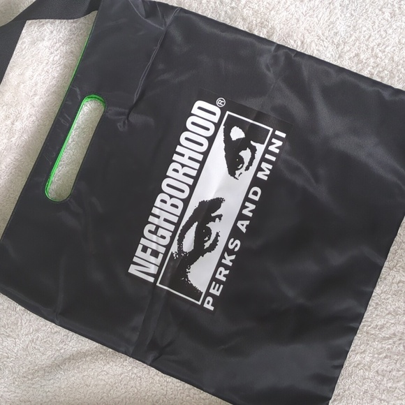 Boxed 🇯🇵 Neighborhood x Perks and Mini Bag - Picture 6 of 9